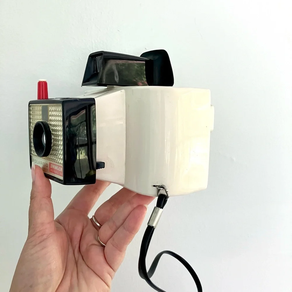 Vintage 60’s Polaroid Swinger model 20 Land Camera